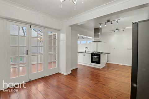 undefined, Ashurst Avenue, SOUTHEND-ON-SEA