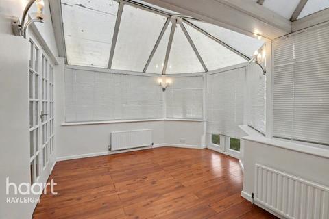 undefined, Ashurst Avenue, SOUTHEND-ON-SEA