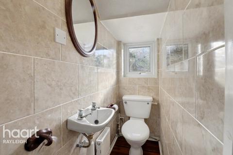 undefined, Ashurst Avenue, SOUTHEND-ON-SEA