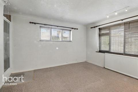 undefined, Ashurst Avenue, SOUTHEND-ON-SEA
