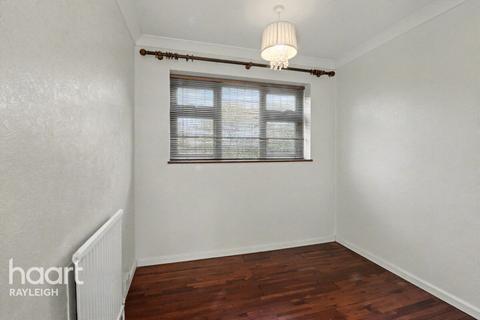 undefined, Ashurst Avenue, SOUTHEND-ON-SEA