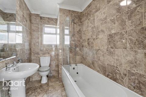 undefined, Ashurst Avenue, SOUTHEND-ON-SEA