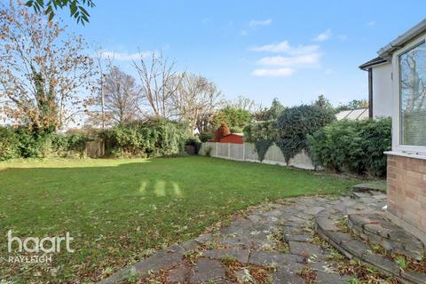 undefined, Ashurst Avenue, SOUTHEND-ON-SEA