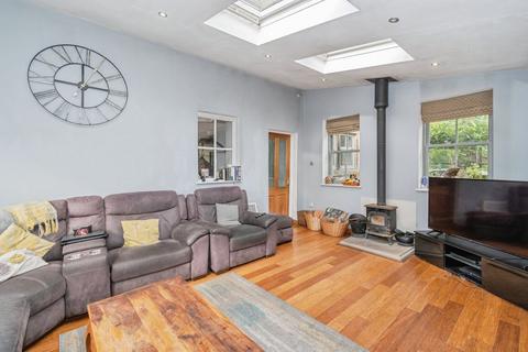 undefined, Stream Head, Bradford BD13