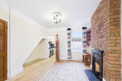 3 bedroom semi-detached house to rent, Tudor Street, Gloucester, Gloucestershire, GL1