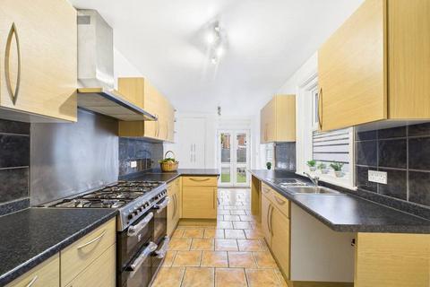 3 bedroom semi-detached house to rent, Tudor Street, Gloucester, Gloucestershire, GL1