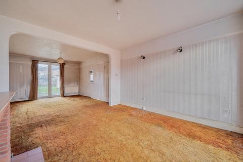 undefined, Iver Lane, Uxbridge