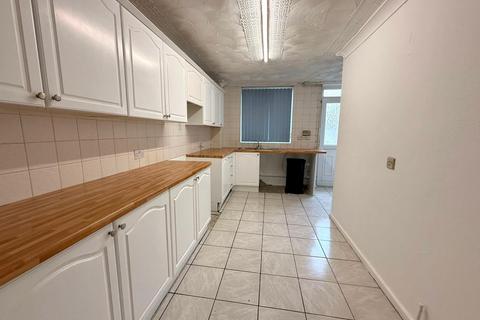 3 bedroom semi-detached house for sale, Kestrel Close