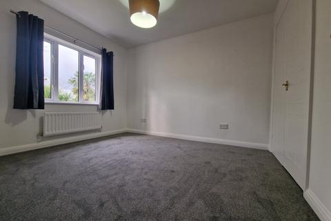 undefined, Helm Close, Hampshire PO13