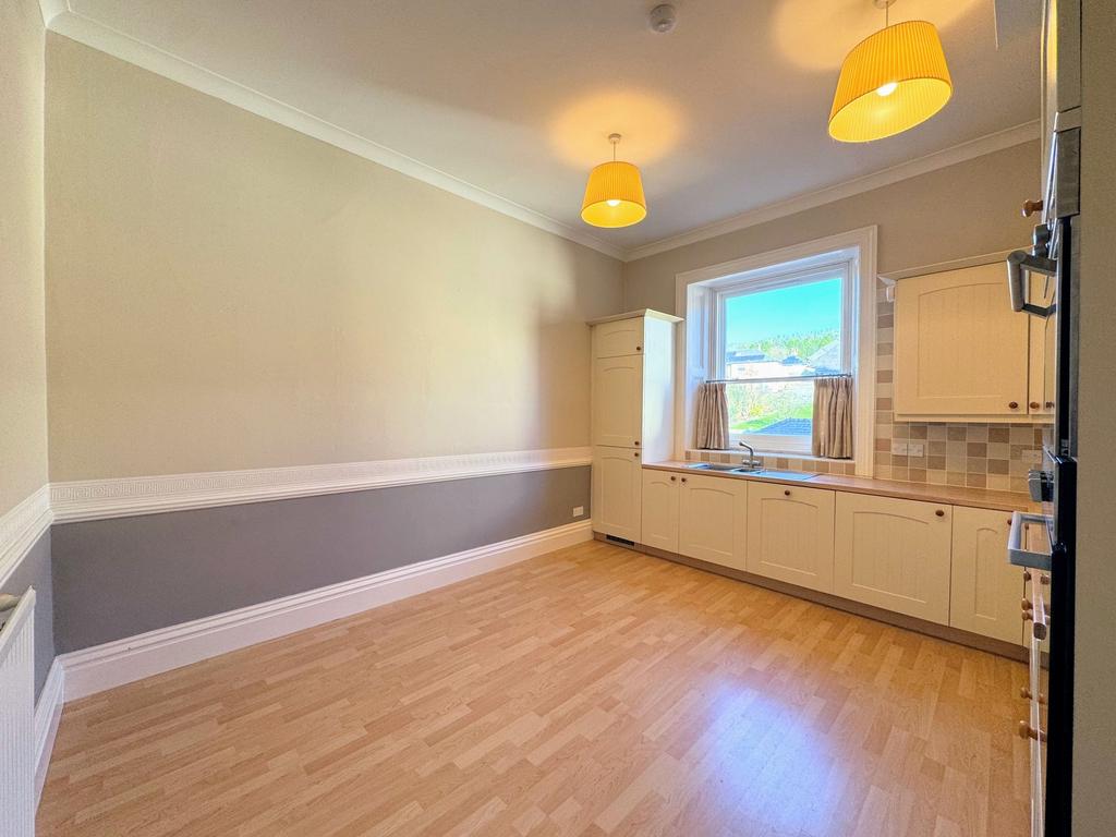 Kitchen / Dining