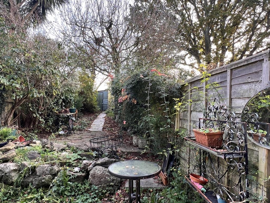 Rear Garden: