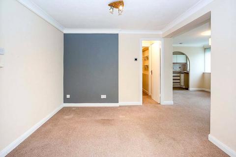 1 bedroom flat to rent, Crombie Close, Hampshire PO8