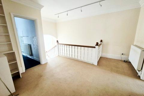 undefined, Eastcote Place, Pinner