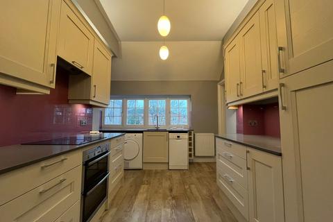 2 bedroom apartment to rent, Eastcote Place, Pinner