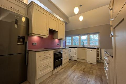2 bedroom apartment to rent, Eastcote Place, Pinner