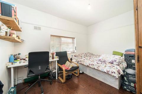 undefined, Westhorne Avenue, London SE9