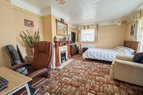 undefined, Greensward Lane, Hockley