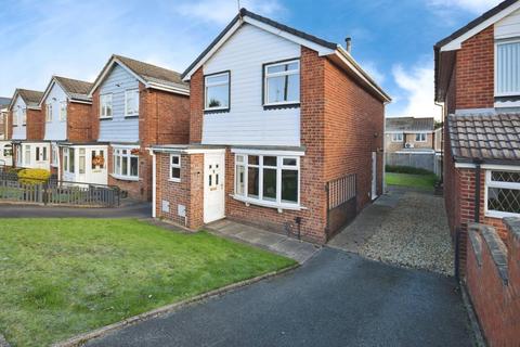 3 bedroom detached house to rent, Shemilt Crescent, Bradeley, Stoke-On-Trent
