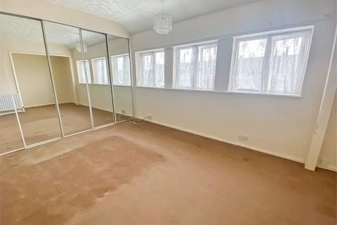 undefined, Trelawney Avenue, Langley SL3