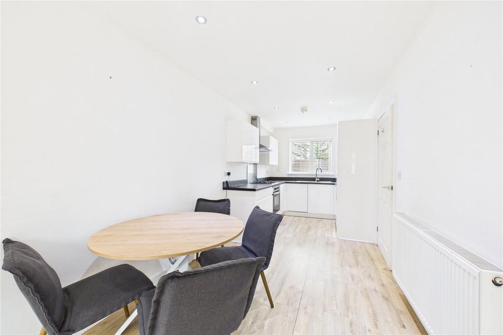 Dining/Kitchen