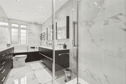 3 bedroom apartment to rent, Inverness Terrace, London, W2
