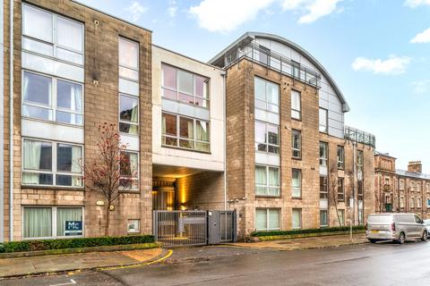 2 bedroom apartment to rent, Gardner's Crescent, Edinburgh, Midlothian