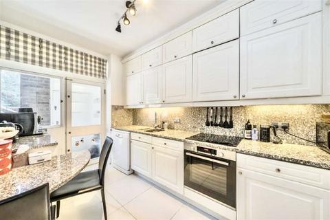 3 bedroom flat to rent, Montrose Court, Princes Gate, London, Kensington