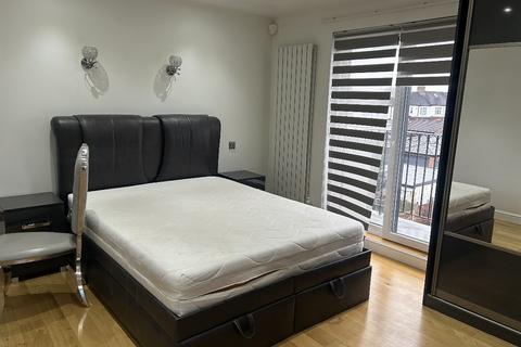 5 bedroom terraced house for sale, Great Cambridge Road, London N17