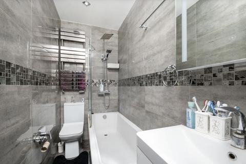 undefined, Great Cambridge Road, London N17