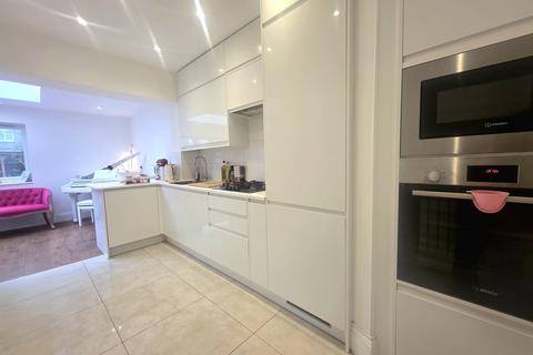 undefined, Eaton Close, Stanmore