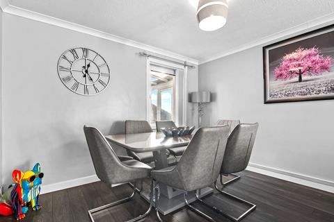 3 bedroom end of terrace house for sale, Alberta Avenue, Livingston, EH54
