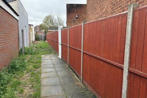 undefined, Norwood Gardens, Southall