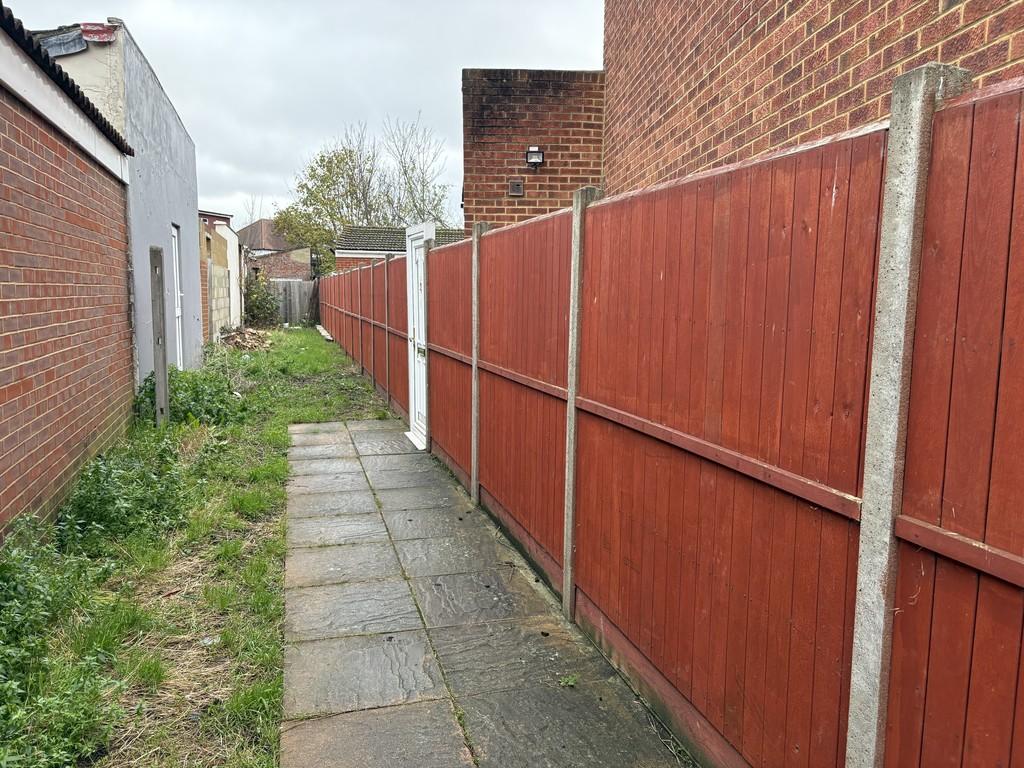 House in Southall - View 2