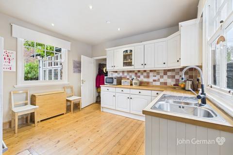 4 bedroom detached house for sale, Scalpcliffe Road, Burton-on-Trent
