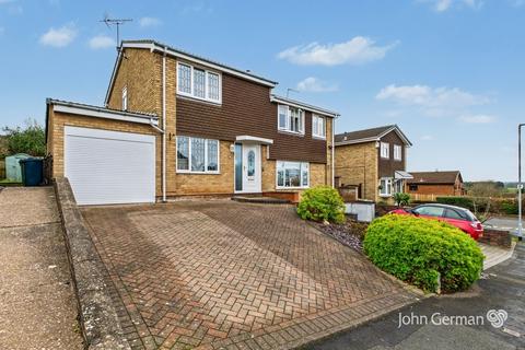 3 bedroom semi-detached house for sale, Hurstmead Drive, Stafford