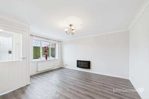 3 bedroom semi-detached house for sale, Hurstmead Drive, Stafford