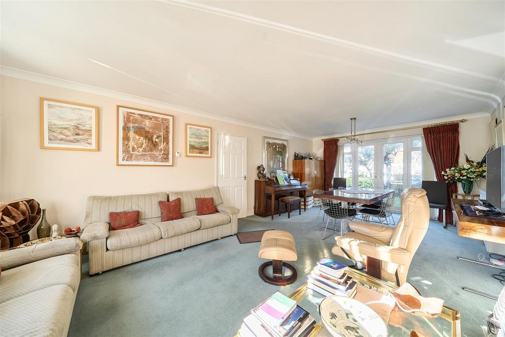 Reception Room: