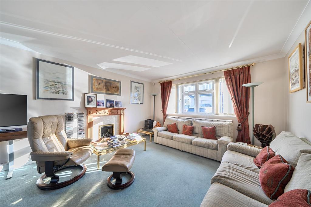 Reception Room: