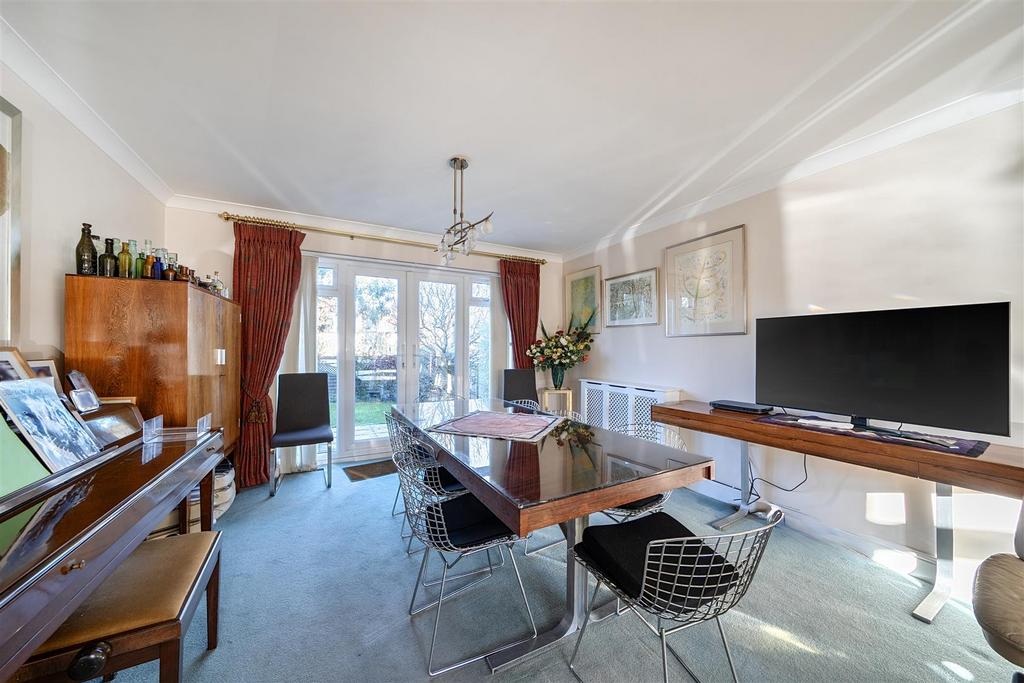 Reception Room:
