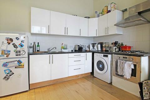 1 bedroom flat to rent, St. Stephens Gardens, London W2