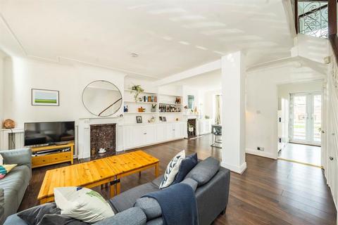undefined, Kings Avenue, London SW4