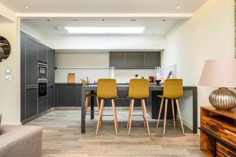 undefined, Great Sutton Street, London EC1V