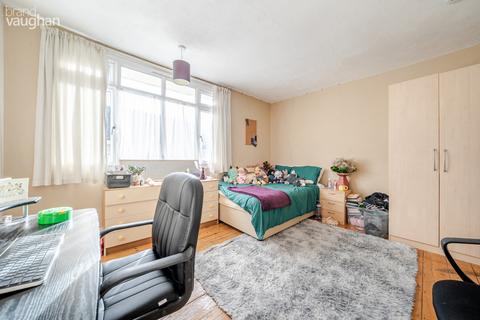 4 bedroom terraced house to rent, Hanover Terrace, East Sussex BN2