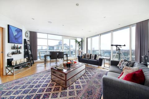 3 bedroom flat for sale, Baltimore House, Juniper Drive, London