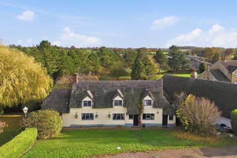 undefined, The Broadway, Dunmow, Essex, CM6