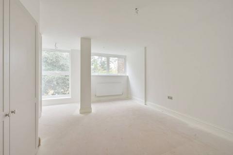undefined, Levana Close, Southfields, London, SW19