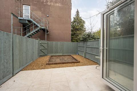 undefined, Levana Close, Southfields, London, SW19