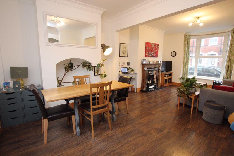Living dining room