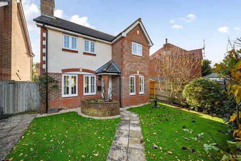 4 bedroom detached house for sale, Little Field, Staplehurst