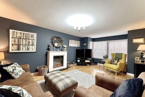 undefined, Sandstone Close, LOWER GORNAL, DY3 2EQ